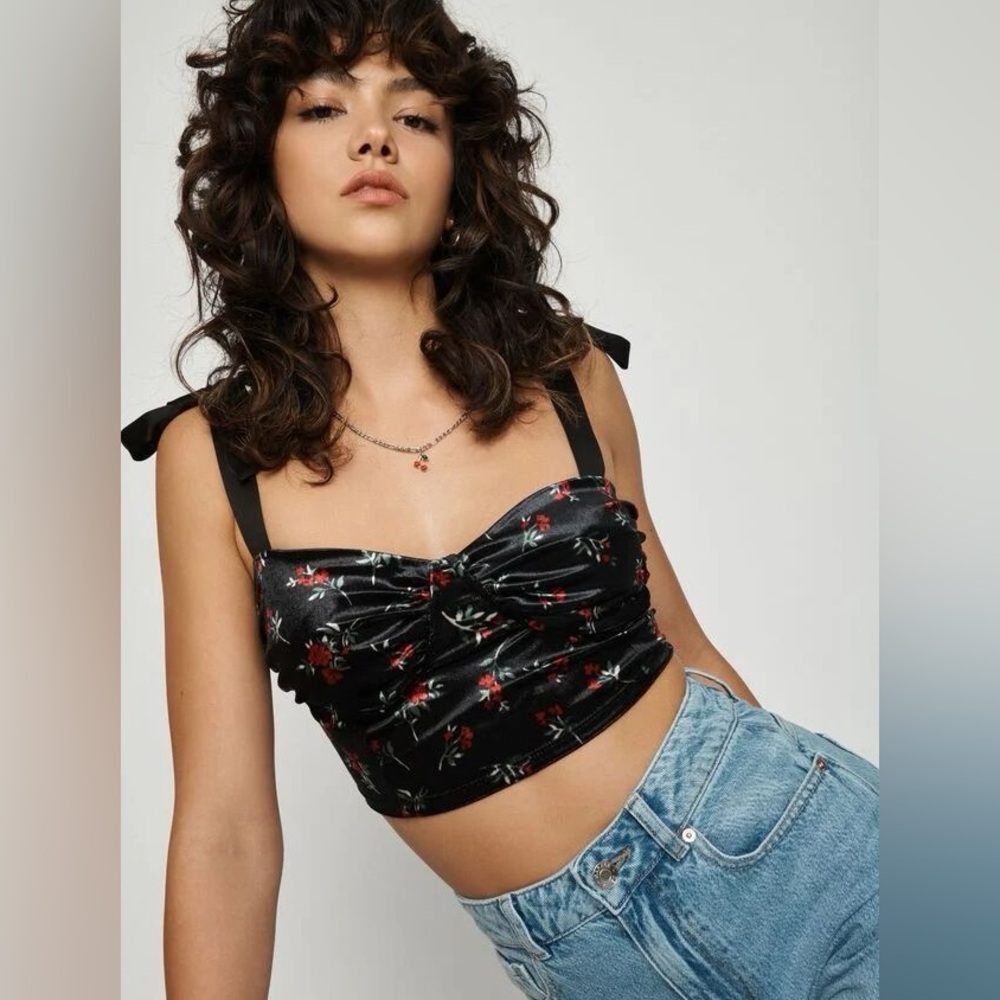 NWT Garage Cami Brielle Velvet Bustier Jet
Black & Chili Red Floral Print